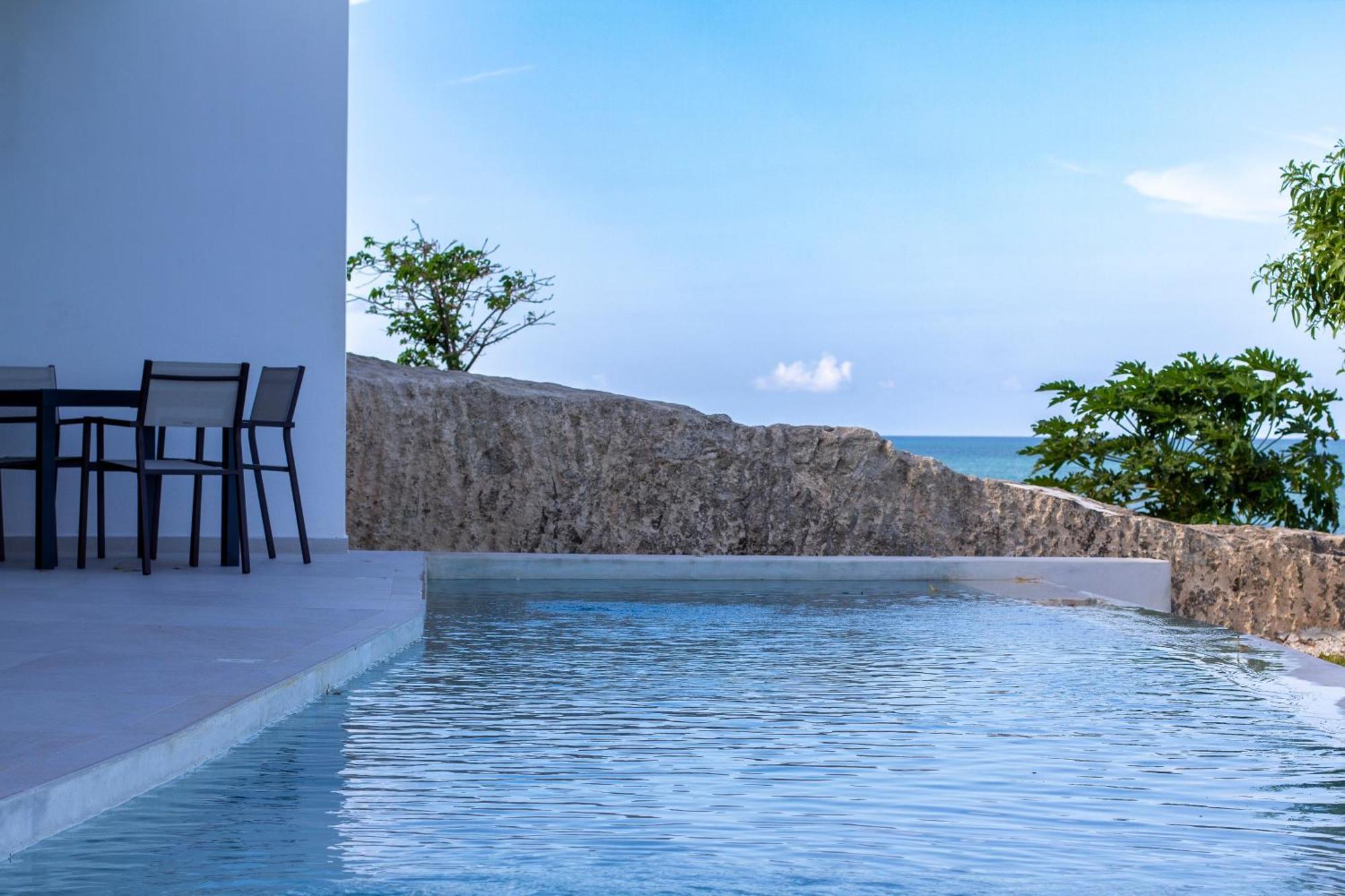 Villa Beach Front